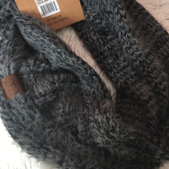 SOLD: C. C Infinity Scarf - Picture 4 of 4